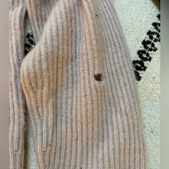 Everlane 100% Cashmere Ribbed Cocoon Crew Neck Sweater in Lilac - Medium - Picture 3 of 8